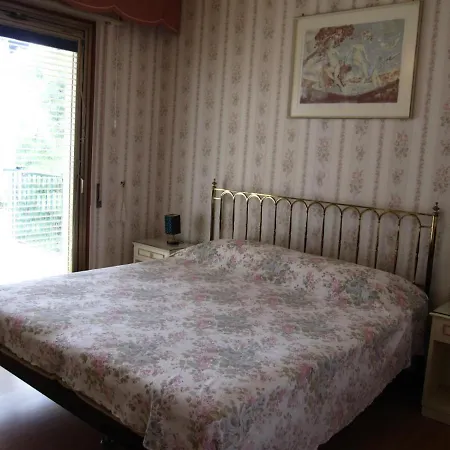 Smeraldo Διαμέρισμα *