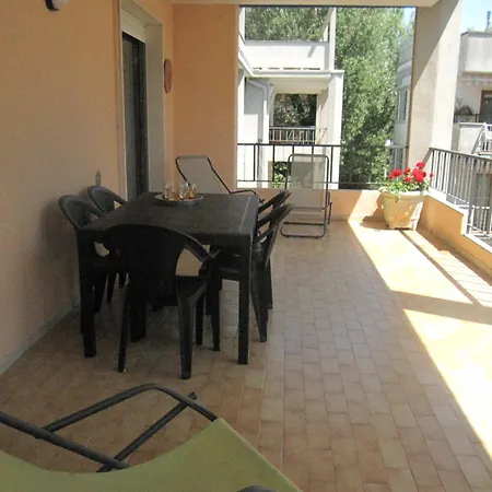 Smeraldo Διαμέρισμα *